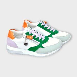 Remonte ladies sneakers NWT